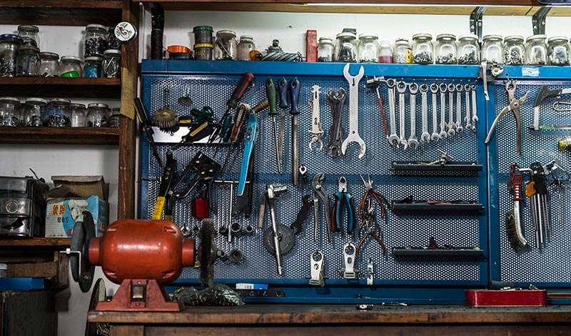 Essential-Garage-Tools